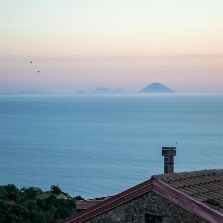 Palazzo Del Diplomatico Villa Belmonte Calabro Luaran gambar